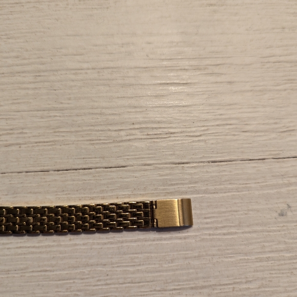 Gold Seiko Rectangular Watch - Picture 8 of 9